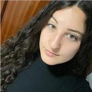 Me definí como una chica responsable , organizada y con muchas ganas de enseñar a personas todos mis conocimientos.